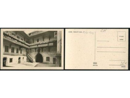 CHEB. Nádvoří hradu. 1952.