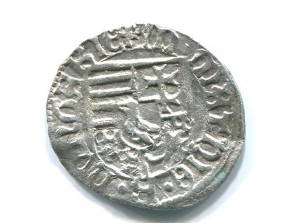 AA832