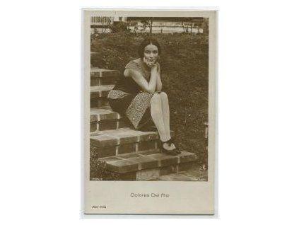 Dolores del RIO.