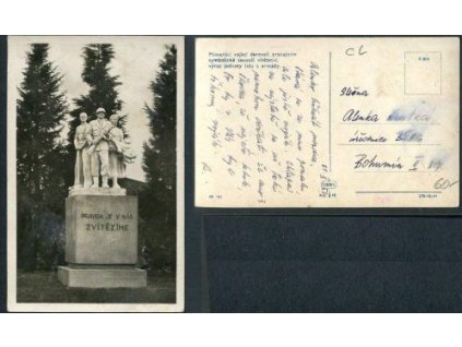 Mimonští vojáci darovali pracujícím symbolické sousoší vítězství, výraz jednoty lidu a armády.