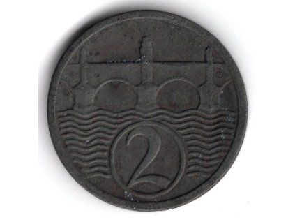 cervenec037