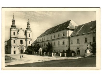 das263