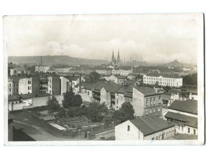 mo022