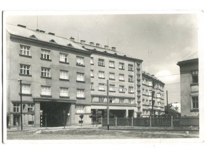 mo106